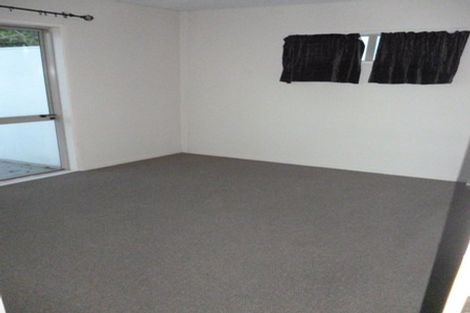 Photo of property in Emery Gardens, 11/4 Ambrico Place, New Lynn, Auckland, 0600