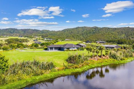 Photo of property in 32 Robert Hastie Drive, Mangawhai, 0573