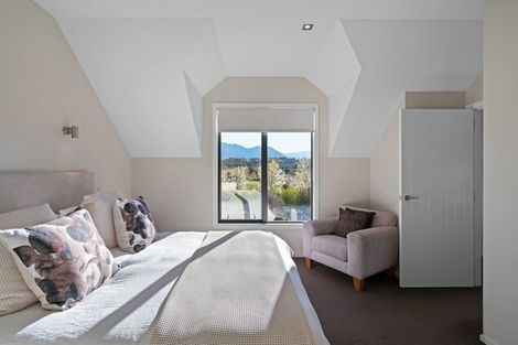 Photo of property in 1 Hidden Hills Drive, Wanaka, 9305