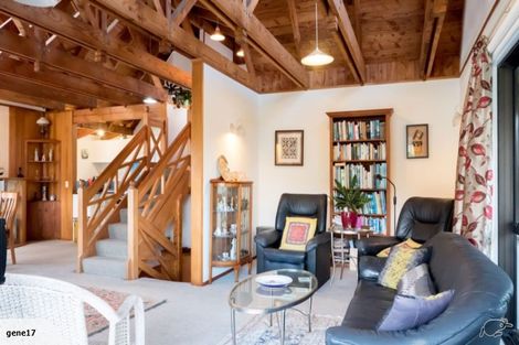 Photo of property in 21 Du Fresne Place, Russell, 0202