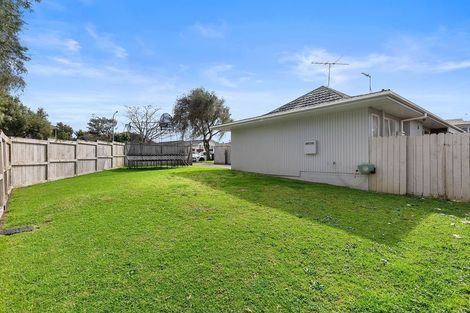 Photo of property in 58 Prince Regent Drive, Half Moon Bay, Auckland, 2012