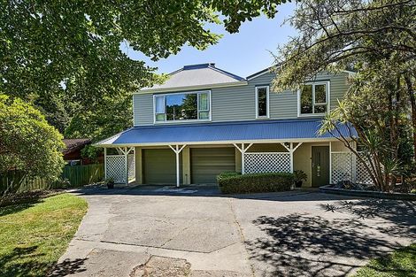 Photo of property in 73 Blue Mountains Road, Pinehaven, Upper Hutt, 5019