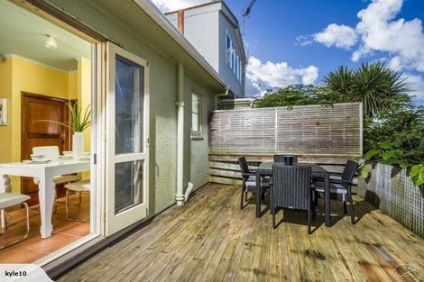 Photo of property in 65 Old Lake Road, Narrow Neck, Auckland, 0624