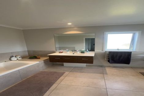 Photo of property in 15 Boardwalk Rise, Long Bay, Auckland, 0630