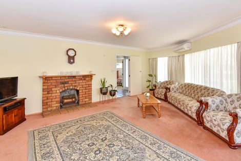 Photo of property in 1 Tanners Road, Mangere Bridge, Auckland, 2022