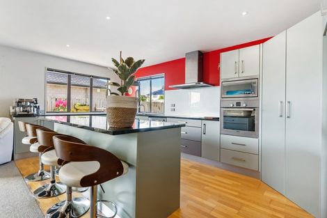 Photo of property in 30 Pine Harbour Parade, Beachlands, Auckland, 2018