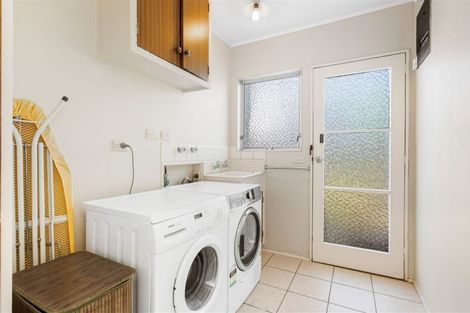 Photo of property in 5 Fairway Drive, Te Kamo, Whangarei, 0112