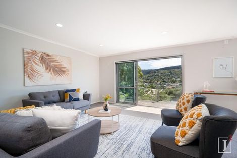 Photo of property in 19 Court Road, Tawa, Wellington, 5028