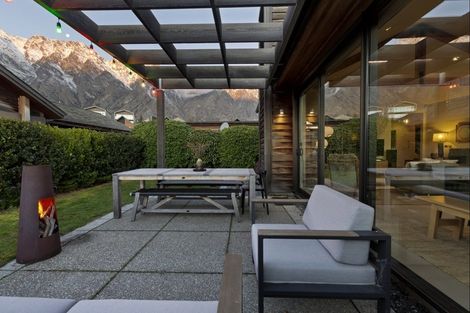 Photo of property in 34 Rannoch Drive, Jacks Point, Queenstown, 9371