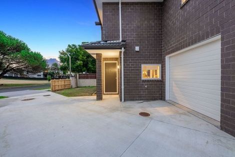 Photo of property in 4a Bosun Place, Te Atatu Peninsula, Auckland, 0610