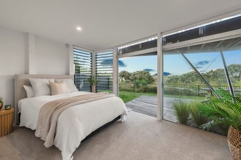 Photo of property in 4 Lagoon Way, Omaha, 0986