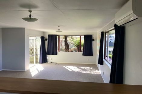 Photo of property in 4 Frickleton Street, Taradale, Napier, 4112