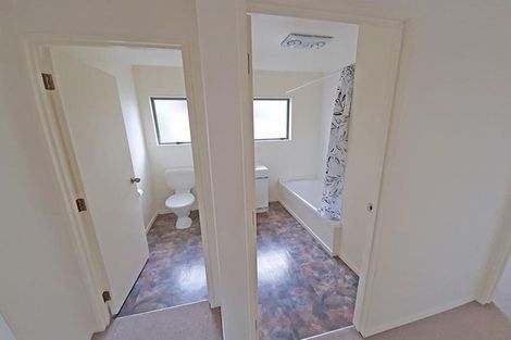 Photo of property in 15 Orchard Road, Browns Bay, Auckland, 0630