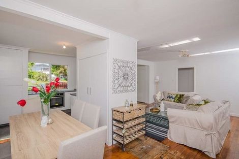 Photo of property in 99 Seabrook Avenue, New Lynn, Auckland, 0600