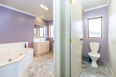 Photo of property in 6 Wychbury Court, Rototuna North, Hamilton, 3210