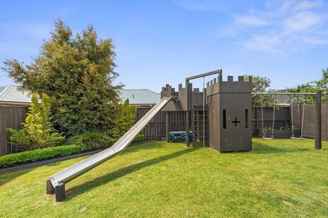 Photo of property in 8 Waiwherowhero Drive, St Andrews, Hamilton, 3200