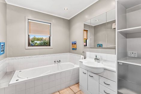 Photo of property in 202 Stone Street, Wanaka, 9305