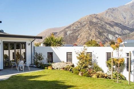 Photo of property in 3 Erskine Street, Lake Hayes, Queenstown, 9304