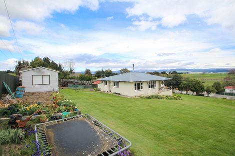 Photo of property in 25 Main Road, Maheno, Oamaru, 9495