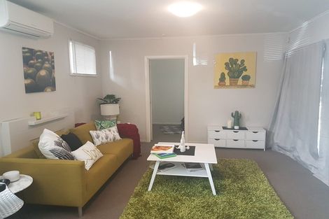 Photo of property in 4 Jenkins Place, Manurewa East, Auckland, 2102