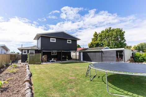 Photo of property in 6 Newhaven Place, Roslyn, Palmerston North, 4414