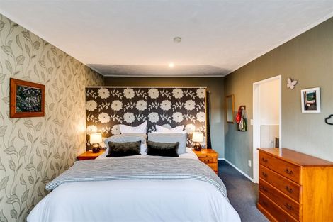 Photo of property in 2/100 Avondale Road, Taradale, Napier, 4112