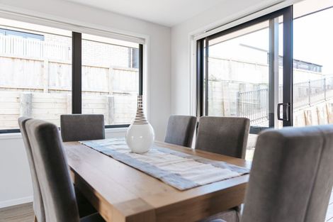 Photo of property in 22 Stingray Drive, Omokoroa, 3114