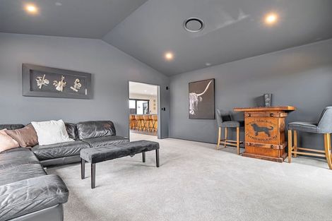 Photo of property in 17 Angus Place, Rangiora, 7400