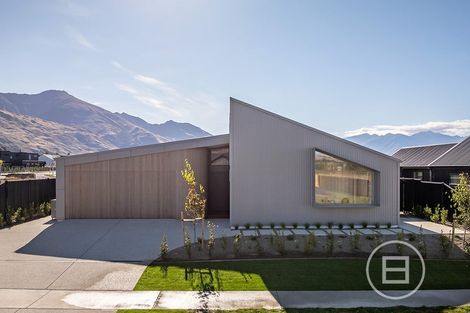 Photo of property in 3 Packer Road, Wanaka, 9382
