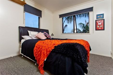 Photo of property in 32 Chadlington Avenue, Henderson, Auckland, 0612