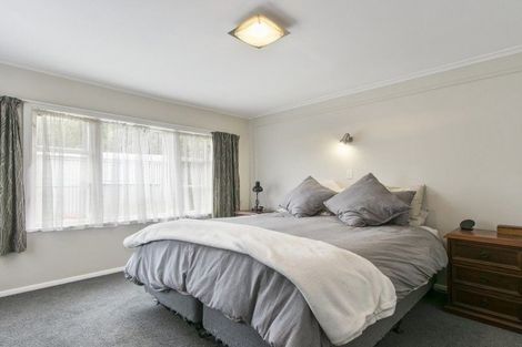 Photo of property in 4 Coast Road, Wainuiomata, Lower Hutt, 5014