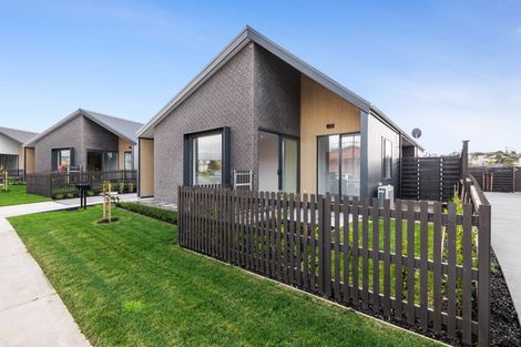 Photo of property in 6 Kuparu Lane, Red Beach, 0932