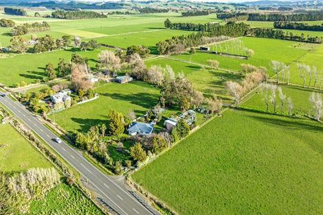 Photo of property in 80464 Masterton Road, Woodville, 4999
