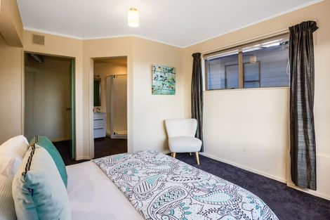 Photo of property in 14 Mercury Way, Whitby, Porirua, 5024