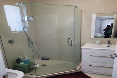 Photo of property in 48a Nikau Street, New Lynn, Auckland, 0600