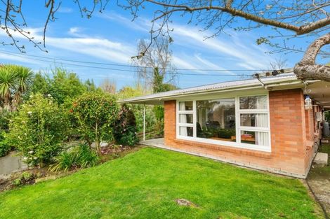 Photo of property in 213 Fifield Terrace, Opawa, Christchurch, 8023