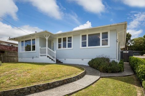 Photo of property in 14 Lynda Avenue, Paparangi, Wellington, 6037