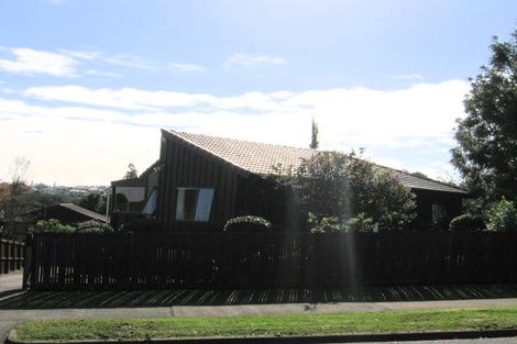 Photo of property in 46 Banyan Drive, Totara Heights, Auckland, 2105