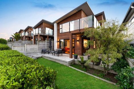 Photo of property in 9 Coastview Lane, Long Bay, Auckland, 0630