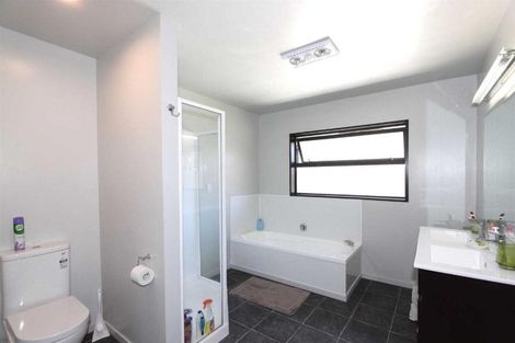Photo of property in 29 Aston Drive, Waimairi Beach, Christchurch, 8083