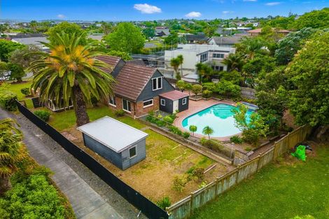 Photo of property in 8 Sanctuary Point, Sunnyhills, Auckland, 2010