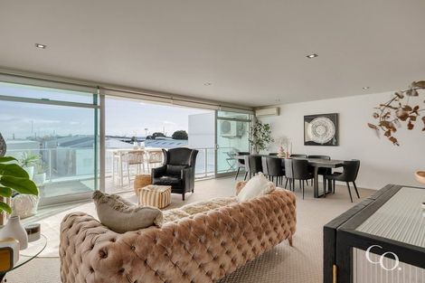 Photo of property in Palm Cove Apartments, 201/6 Tawa Street, Mount Maunganui, 3116