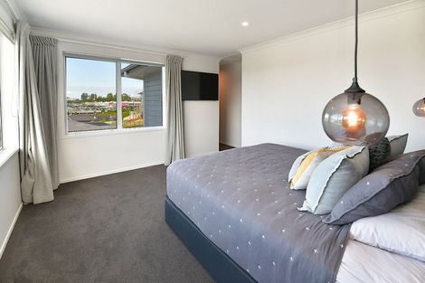 Photo of property in 27 Cilliers Drive, Silverdale, 0932