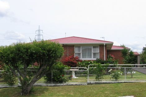 Photo of property in 15 Kenley Place, Avondale, Auckland, 1026