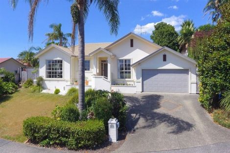 Photo of property in 10 Westminster Gardens, Unsworth Heights, Auckland, 0632