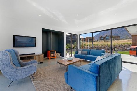 Photo of property in 9 Falconer Rise, Jacks Point, Queenstown, 9371