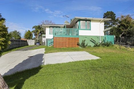 Photo of property in 50 Beaubank Road, Kelston, Auckland, 0602