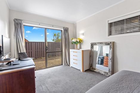 Photo of property in 1/10 Harley Road, Hauraki, Auckland, 0622