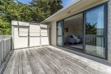 Photo of property in 28b Ronald Woolf Place, Churton Park, Wellington, 6037