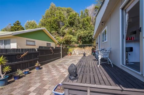 Photo of property in 12 Kopara Grove, Stokes Valley, Lower Hutt, 5019
